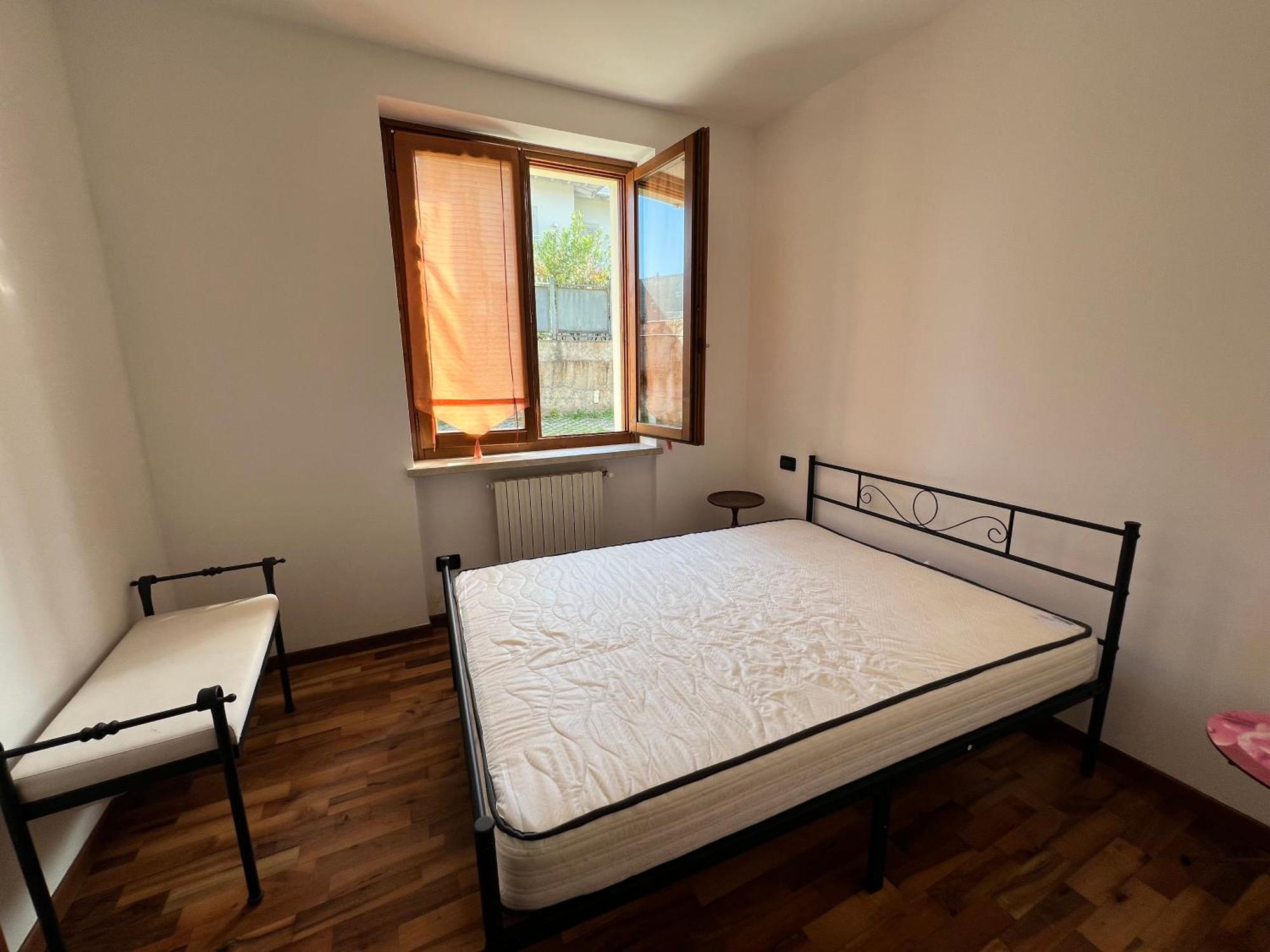 Magic Desenzano Apartment เดเซนซาโนเดลการ์ดา ภายนอก รูปภาพ